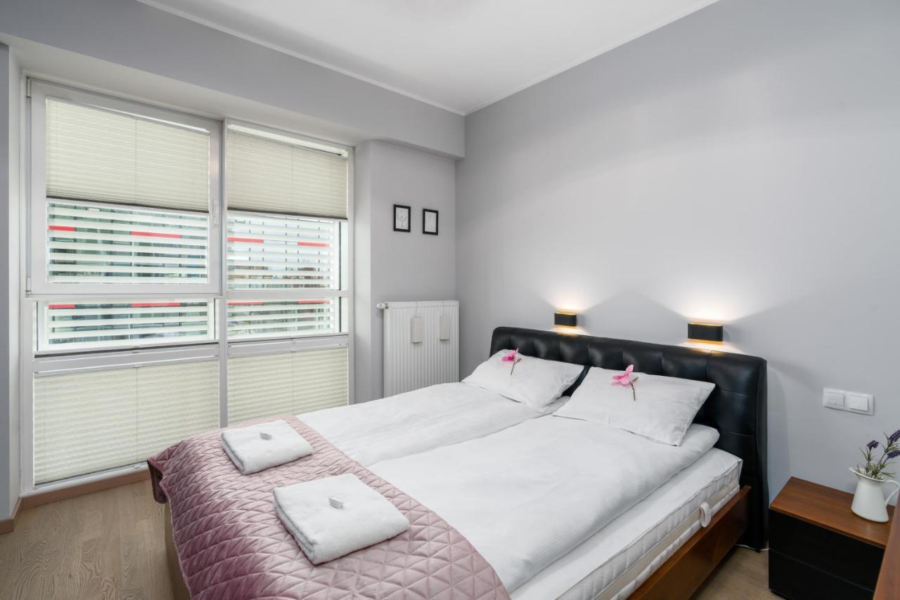 Apartments Poznan Towarowa by Renters Zewnętrze zdjęcie