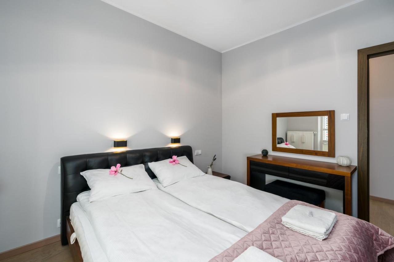 Apartments Poznan Towarowa by Renters Zewnętrze zdjęcie