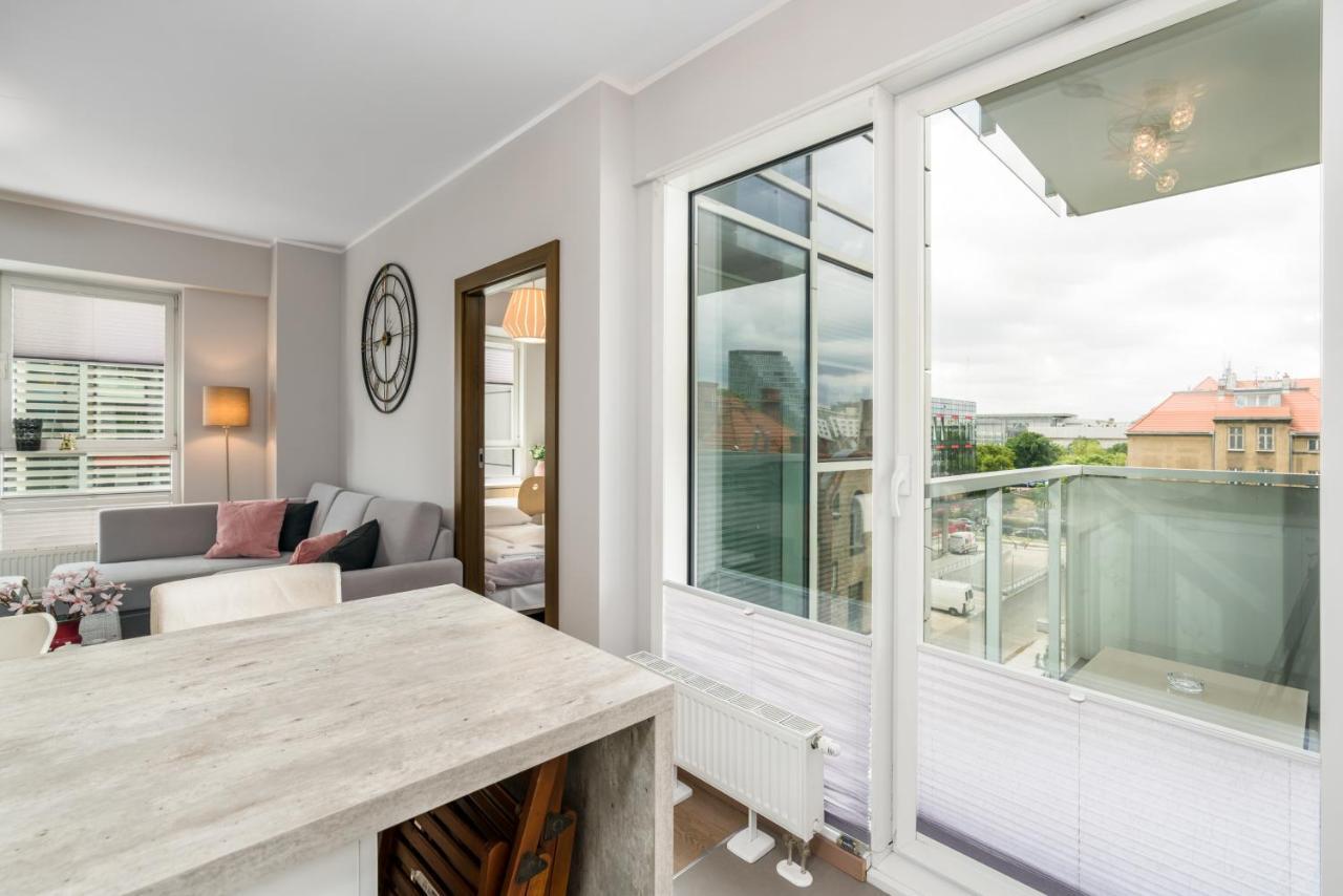 Apartments Poznan Towarowa by Renters Zewnętrze zdjęcie